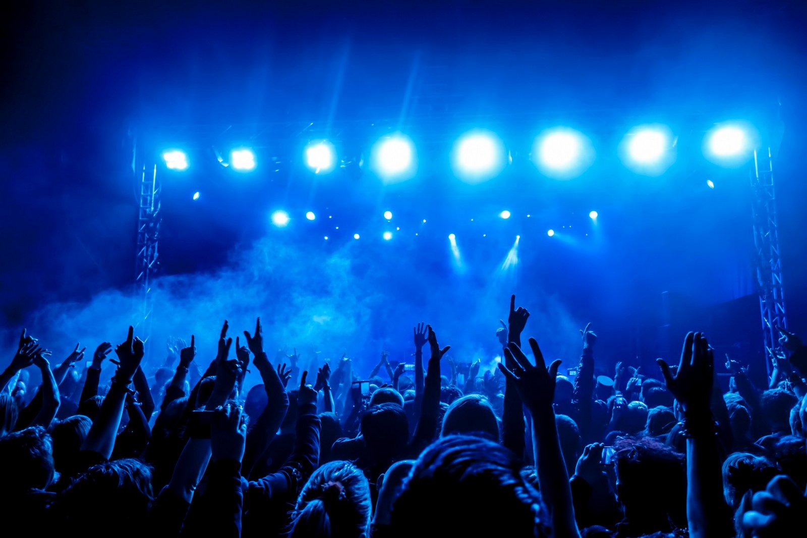 Show-Device.ru Оборудование для шоу. Разработка, проектирование, инсталляции, производство, поставки. Каталог оборудования. DMX сплиттеры, реле, декодеры, конвертеры, контроллеры, IP68 (IP67) приборы, сценическое оборудование и т.д.